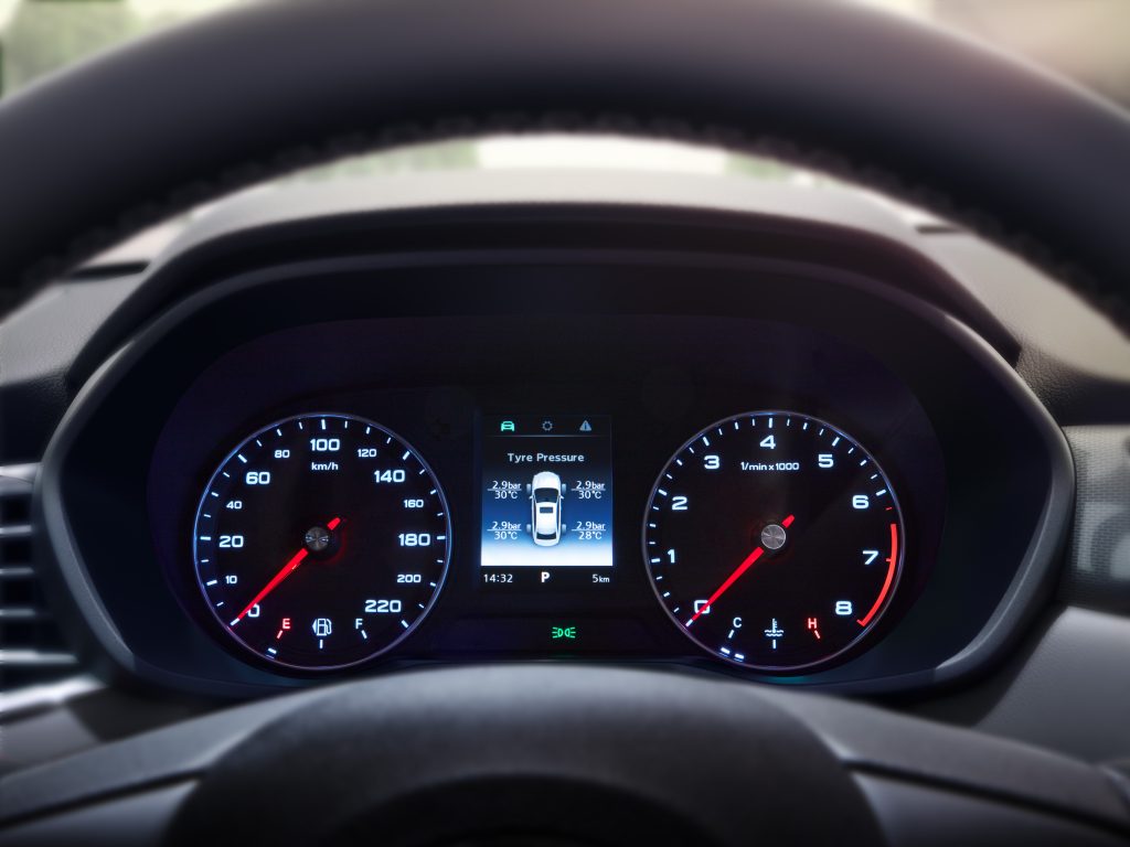 MG5_ME_1.5L CVT DEL_Black Interior_Instrument